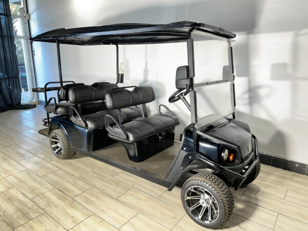 Shop the 2006 Cushman Shuttle 6 golf cart at BikeworldSA.