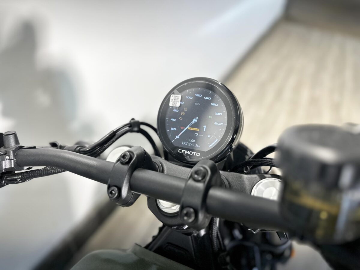 CFMOTO Bobber